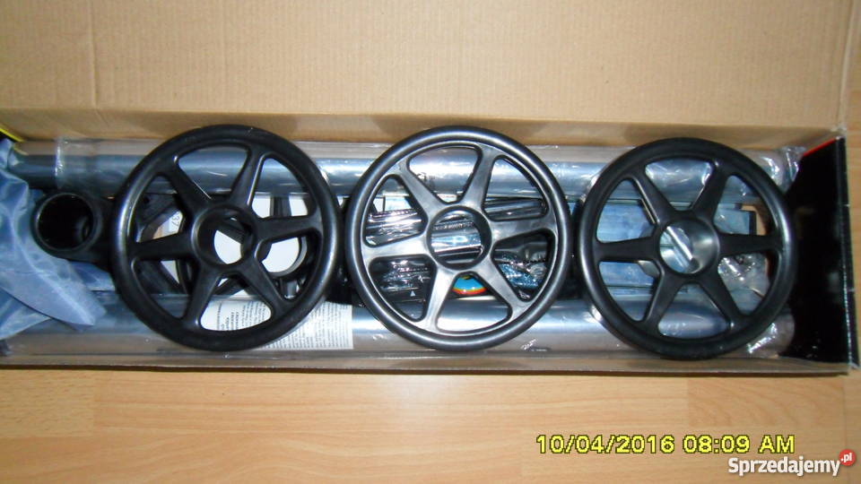 Stojak do przechowywania opon kół samochodowych