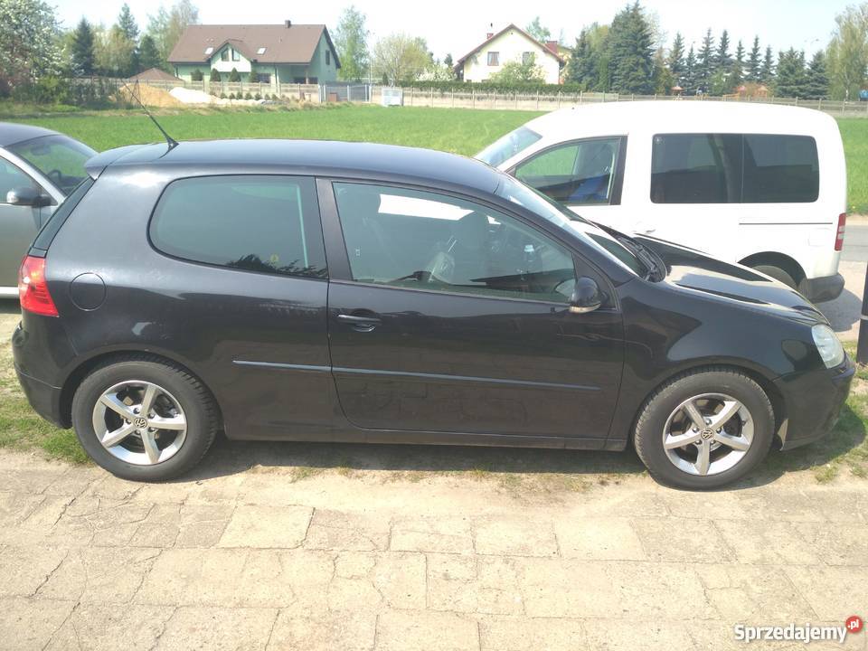 VW GOLF V ZAREJESTROWANY DUŻA NAVI OPONY NA ALU Golf Wrocław sprzedam