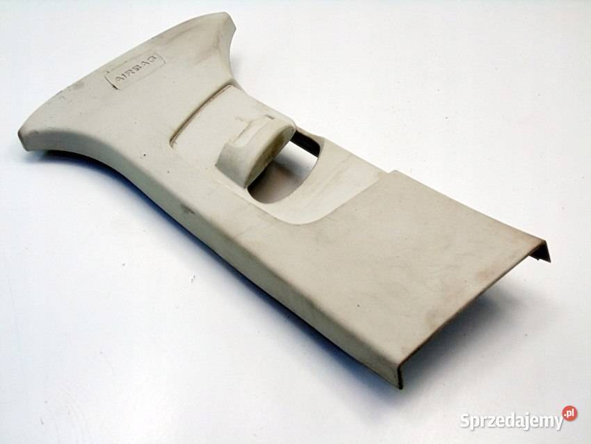 OBUDOWA SŁUPKA PRAWA FOCUS 3 KOMBI BM51A24583A osobowe