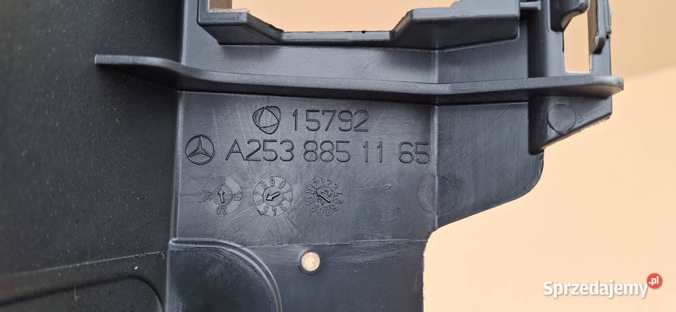 MERCEDES GLC W253 ŚLIZG ZDERZAKA TYŁ ŚRODKOWY Bieleń