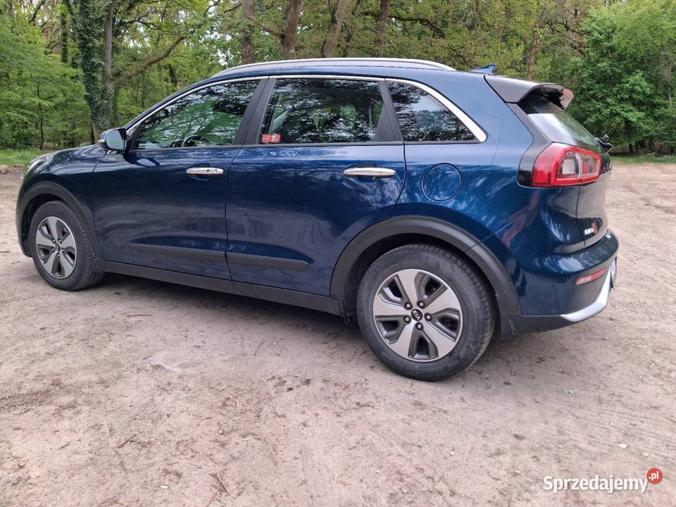 Kia Niro Hybryda salon Polska niski przebieg zachodniopomorskie