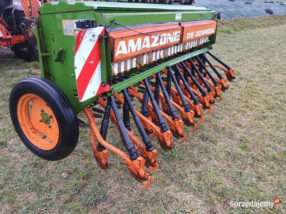 Siewnik zbożowy 3m Amazone D8 specjal 30 Sieradz