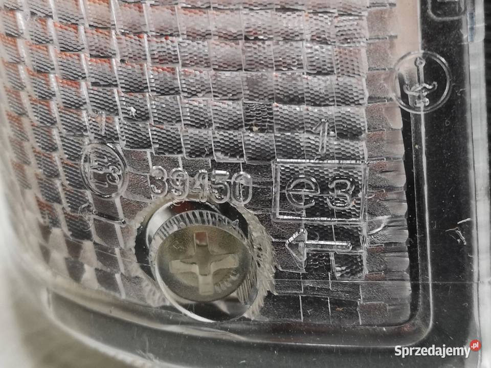 LAMPA PRAWY PRZÓD LANCIA PRISMA 19831989 NOWA