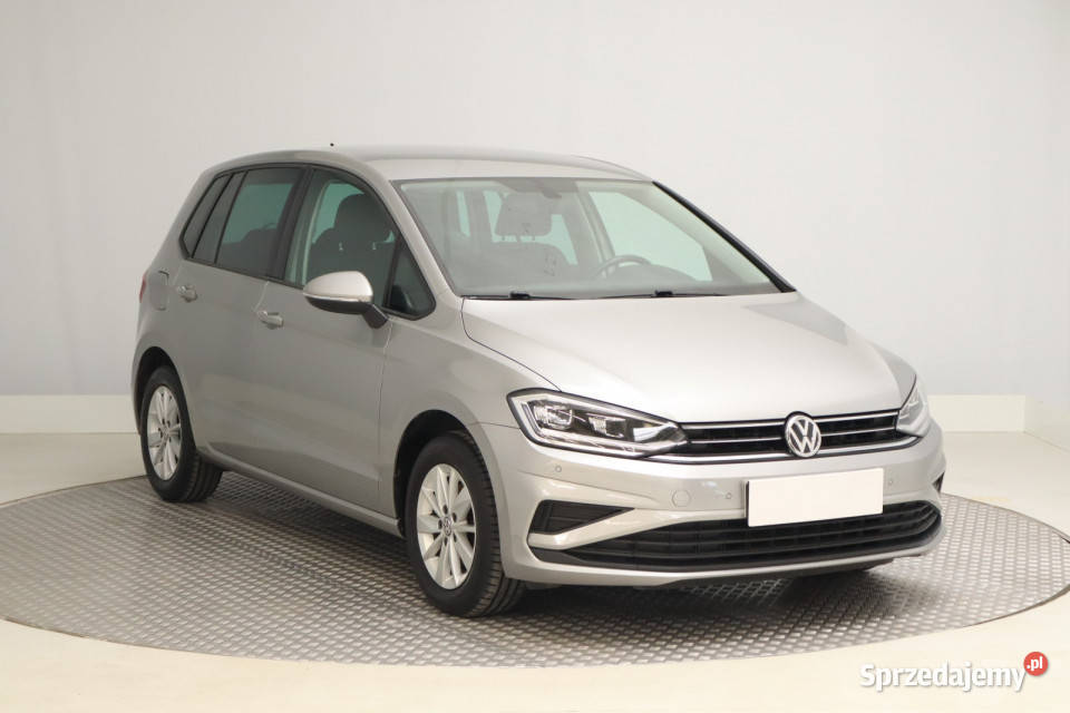 VW Golf Sportsvan 10 TSI 81KM