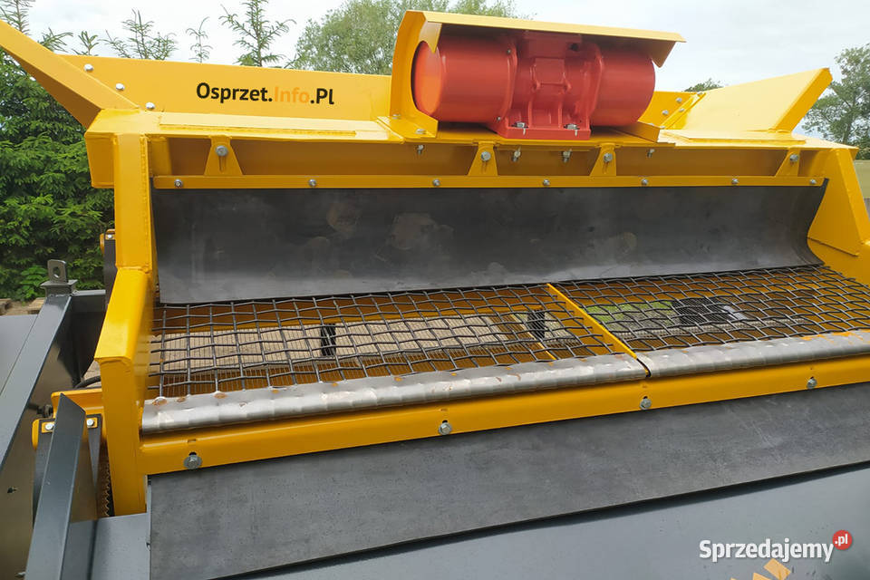 Przesiewacz wibracyjny 3 frakcje z przenośnikiem