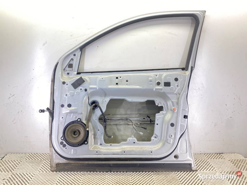 DRZWI PRAWY PRZÓD NISSAN QASHQAI J10 Hatchback