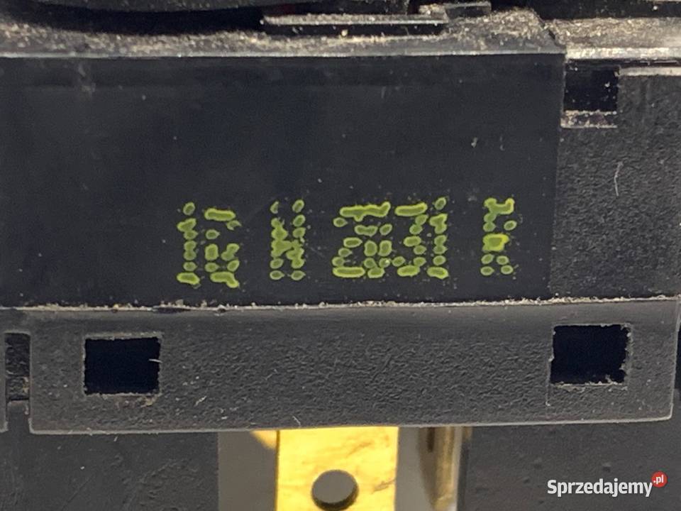 PRZEŁĄCZNIK SZYB VW GOLF IV 9906 Kombi WŁĄCZNIK Mechanizmy opuszczania szyb