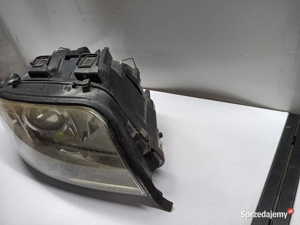 LAMPA PRZÓD PRZEDNIA PRAWA AUDI A6 C5 LAMPA osobowe wielkopolskie