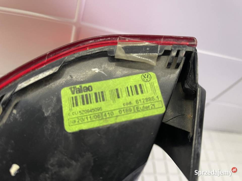 VW FOX PRAWA LAMPA TYŁ Ostroróg