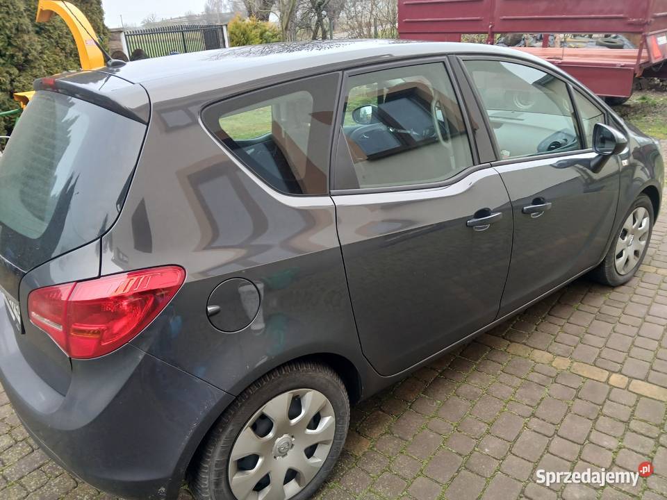 Opel Meriva B mazowieckie Staroźreby