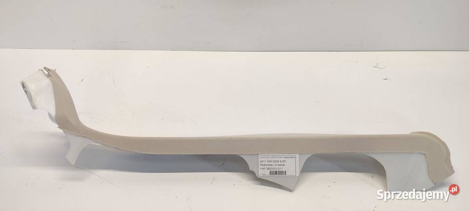 MERCEDES W211 OSŁONA SŁUPKA PRAWA A2116900226 osobowe Motoryzacja