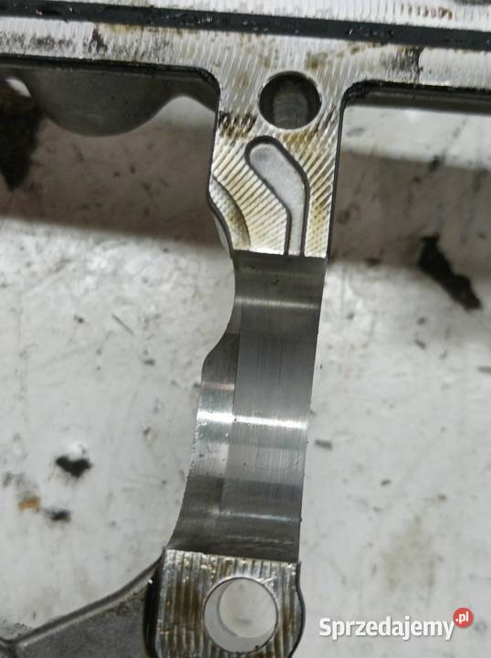 GŁOWICA KOMPLETNA 1059354CH 30 TDI Audi A6 III Głowice cylindrów świętokrzyskie