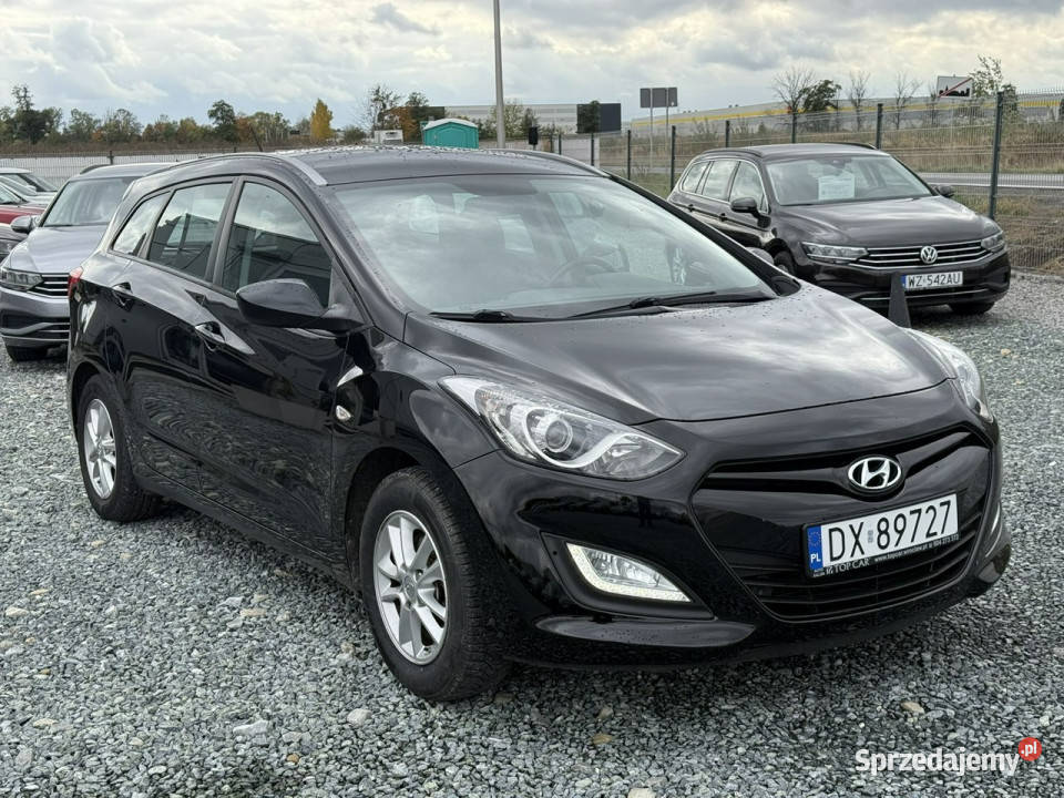 Hyundai i30 II 14 16V MPI 99 2014r 105 zadbany i30 Wojkowice