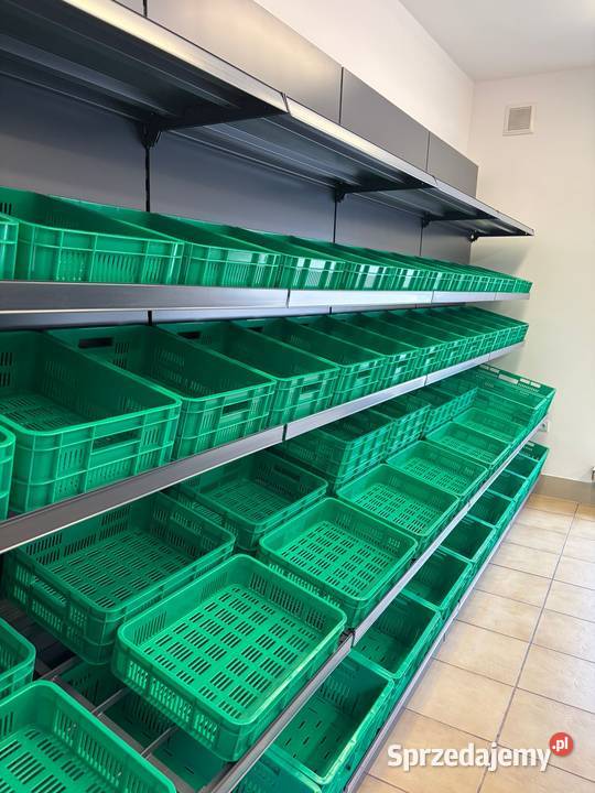 Skrzynka plastikowa na owoce i warzywa 40x30x85 Barczewo