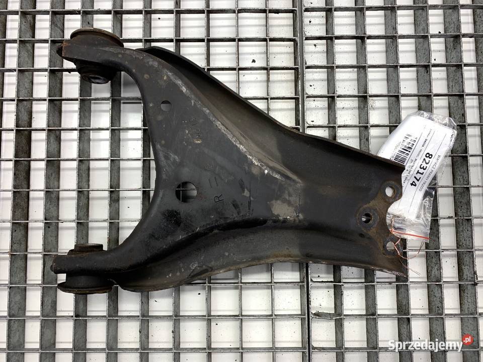 WAHACZ PRAWY PRZÓD DACIA DUSTER SUV 1018 PRZEDNI