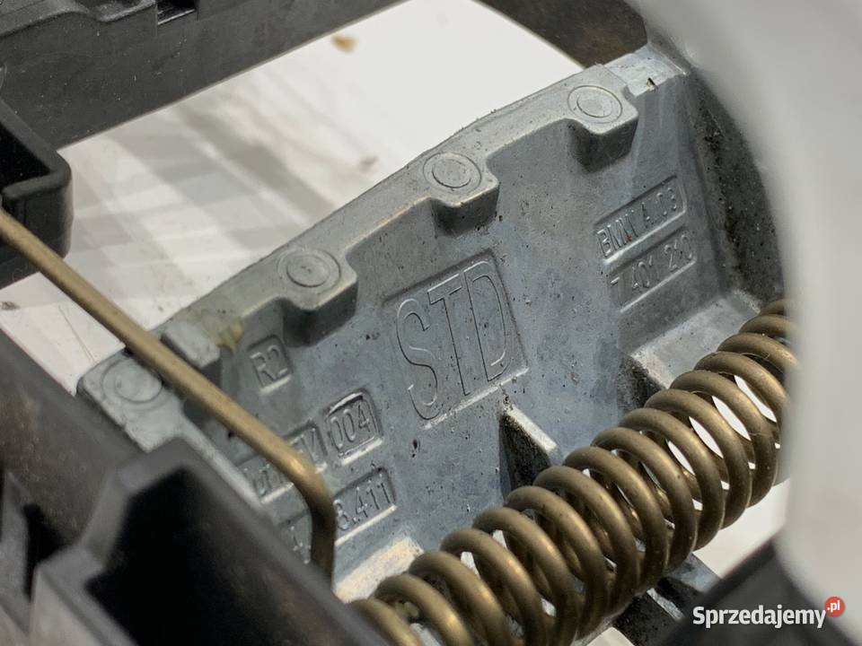 KLAMKA ZEWNĘTRZNA PRAWY PRZÓD BMW F16 7340376