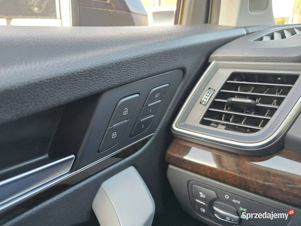 Audi Q5 20 TFSI 251 Panorama Kamera LED niebieski Słupsk sprzedam