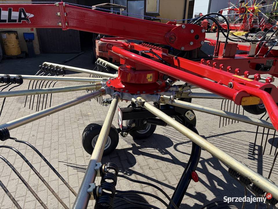 Zgrabiarka karuzelowa Fella TS 1502 2015 do boku