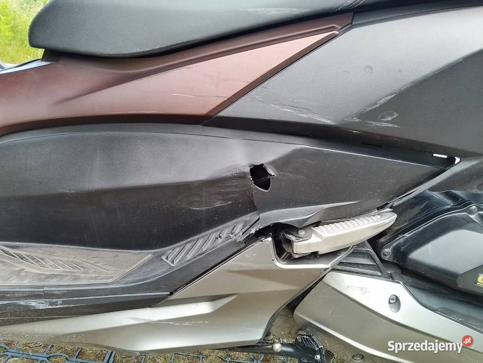 Skuter Honda Forza NSS 125 uszkodzony na kat B Tarnowskie Góry
