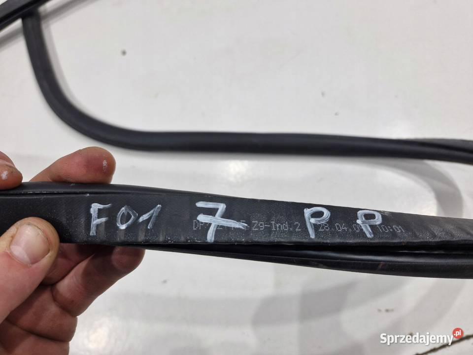BMW 7 F01 USZCZELKA DRZWI PRAWY PRZÓD sprzedam