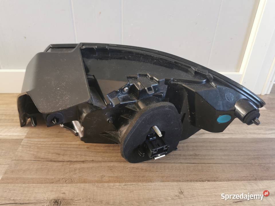Lampa tylna lewa Peugeot 208 2019 Typ II lewe Pielgrzymka sprzedam