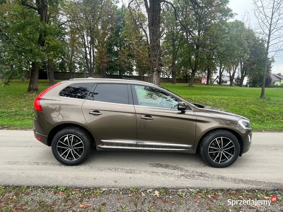 Volvo V60 I 24 D4 AWD 210 Geartronic