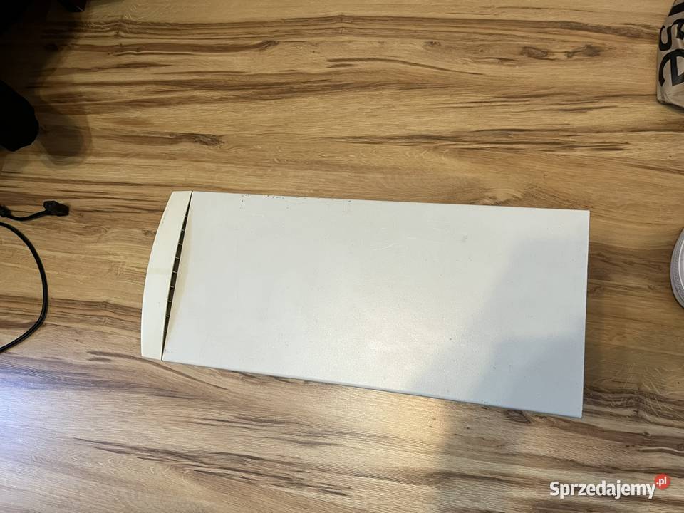 Zabytkowy komputer PC AT AMD K6III 400MHz Brzana