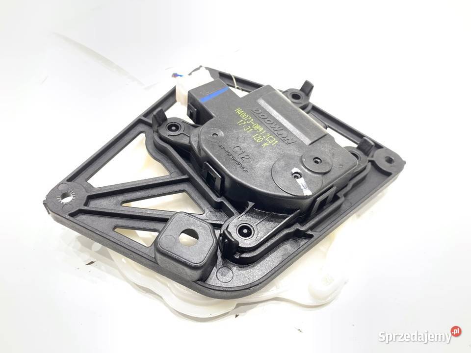 SILNIK NAGRZEWNICY HYUNDAI H400730891 KONA Silniki