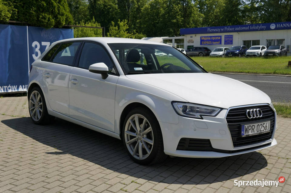 Audi A3 salon Polska bezwypadkowy 15 150 automat Warszawa