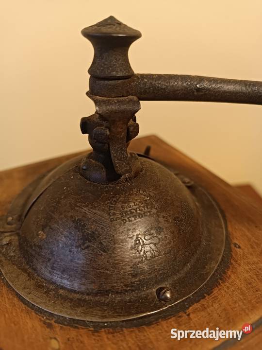 Stary młynek do kawy Peugeot Freres Budzyń