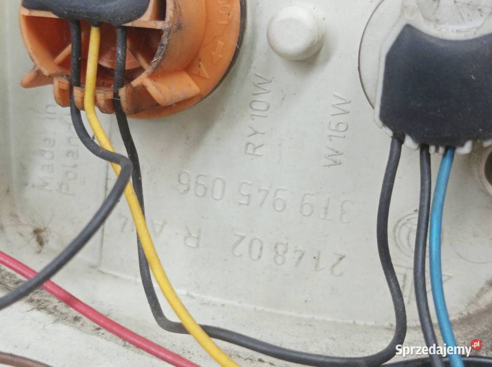 LAMPA TYŁ PRAWA KOMBI EU 3T9945096 Skoda Superb