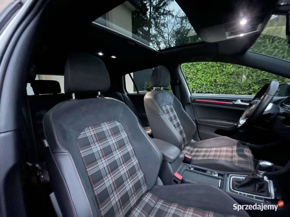 Volkswagen Golf 7 GTI 2014 couleur blanc Rybie