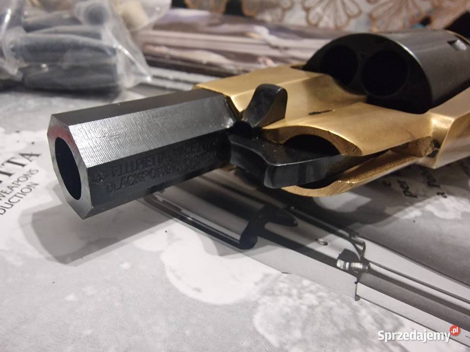 Rewolwer CzarnoprochowyRemington Army 3 cale Sporty strzeleckie i myślistwo Kraków