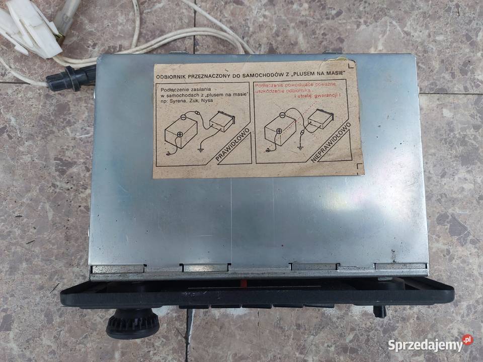 Stare radio samochodowe Unitra Safari 5A SMP502A Tczew