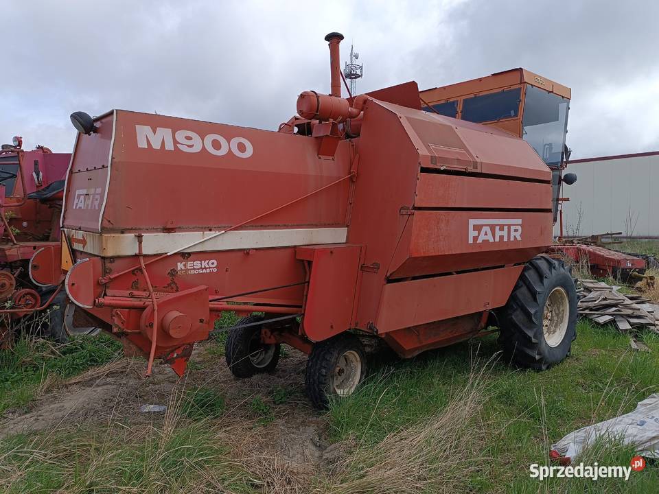 Fahr m900 z kabina i sieczkarnia sprzedam
