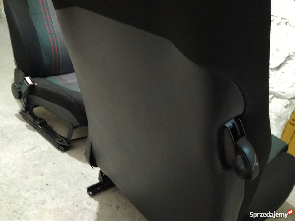 FOTELE TYLNA DZIELONA KANAPA CINQUECENTO osobowe Wyposażenie wnętrza Sanok