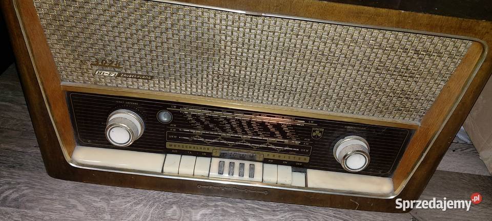 Stare radio lampowe.
