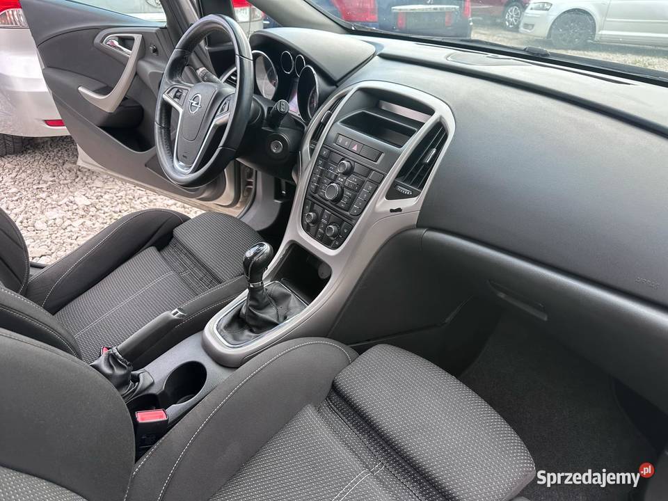 Opel Astra J 16 Benzyna Gaz klimatyzacja Ładna sprzedam