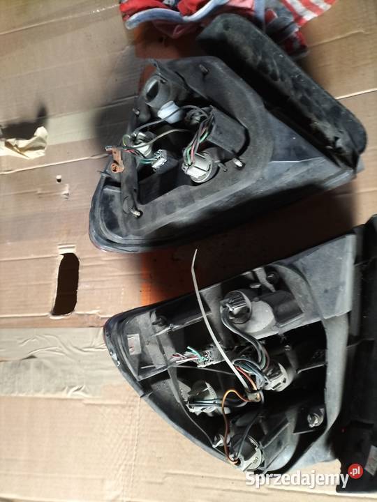 LAMPA TYŁ PRAWA LEWA Honda Civic VI Rok produkcji 1997 Kamień-Kolonia