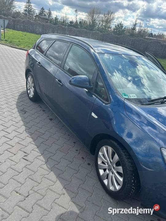 Opel Astra J 2011r łódzkie Zgierz