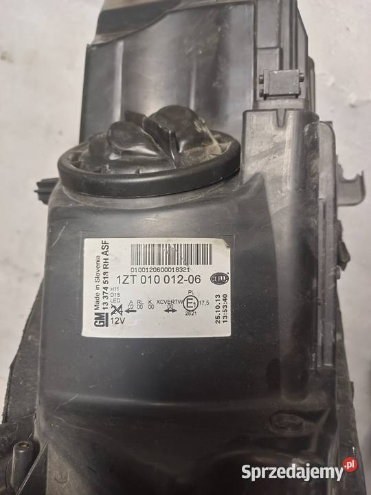 Lampy przednie opel astra j Lampy przednie