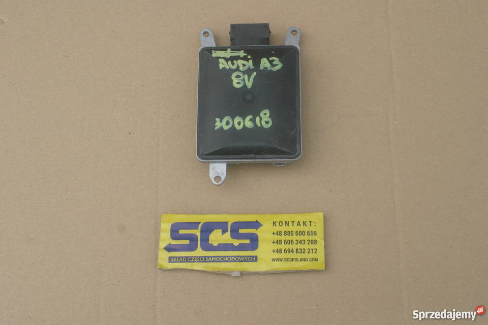 AUDI A3 PRAWY ASYSTENT STEROWNIKA ZMIANY PASA 8V osobowe Bieleń