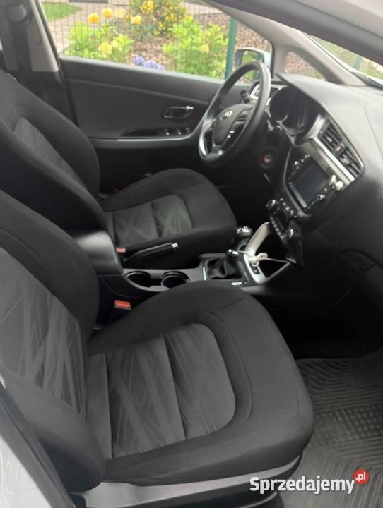 Kia Ceed 16 CRDi bogata wersja