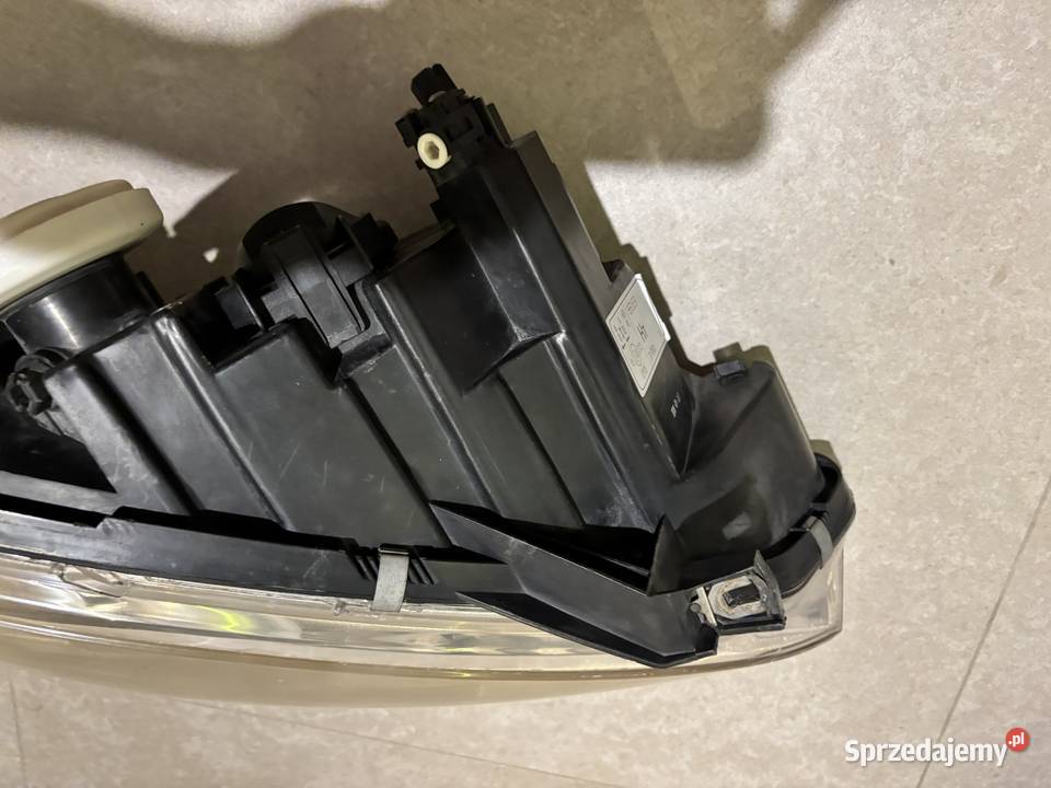 Lampa reflektor prawy Mercedes W169 lift TYC Warszawa