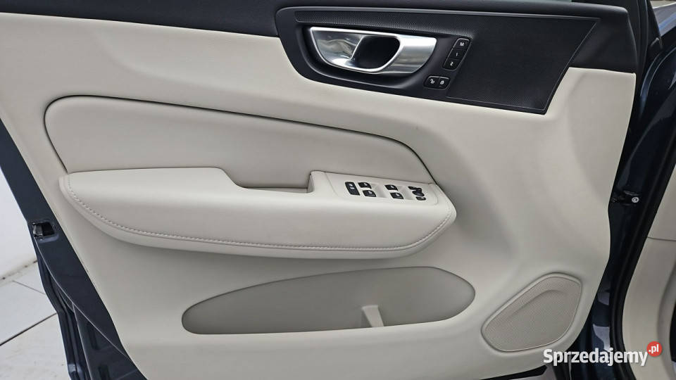 Volvo XC 60 B4 B Plus Bright Z Polskiego Salonu pełny VAT mazowieckie
