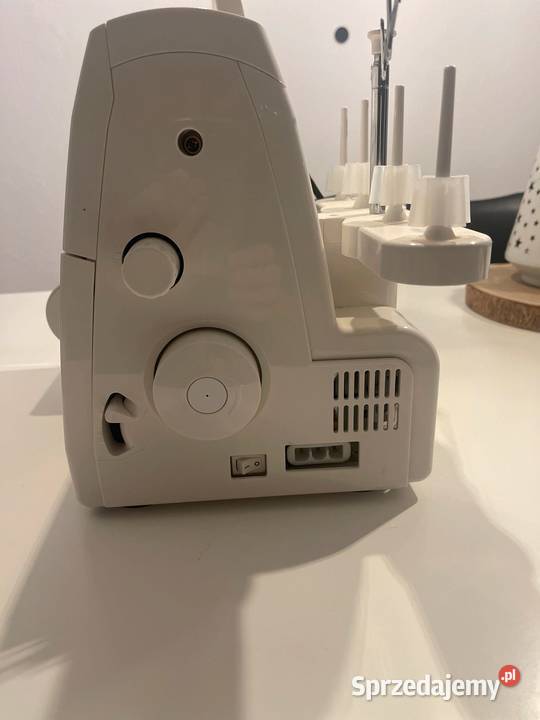 Maszyna do szycia Overlock Singer 14SH754 Tkaniny i przybory do szycia Opole