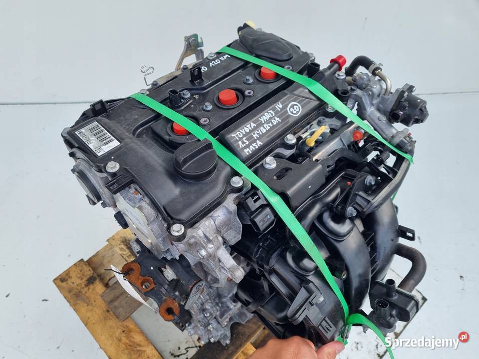 SILNIK Toyota Yaris IV 15 16V HYBRYDA 116 osobowe Części samochodowe Janów