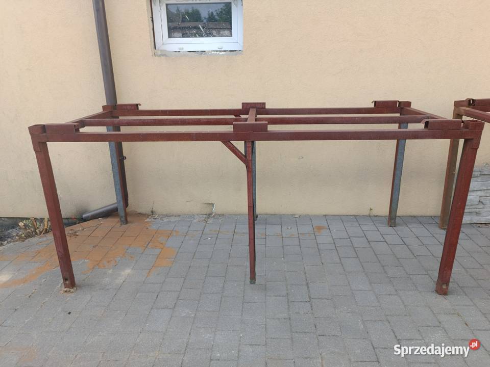 Solidnestalowe regały firmy BEEWATEC Zgierz