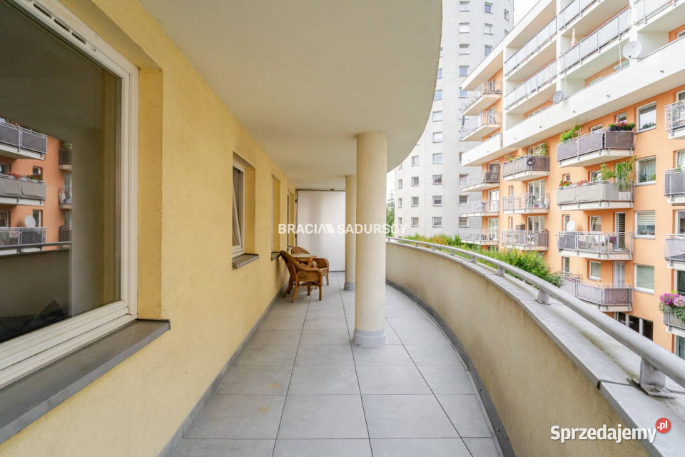Sprzedam mieszkanie Kraków Bociana 4413m2 2 blok Mieszkania małopolskie sprzedam