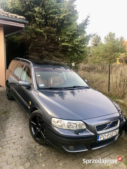 Volvo V70R z ręczną skrzynią zatulejowaniu w FSV Poznań